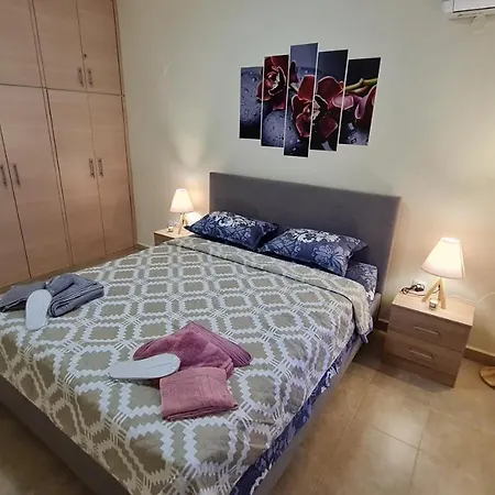 Annie's Apartman Jaliszósz