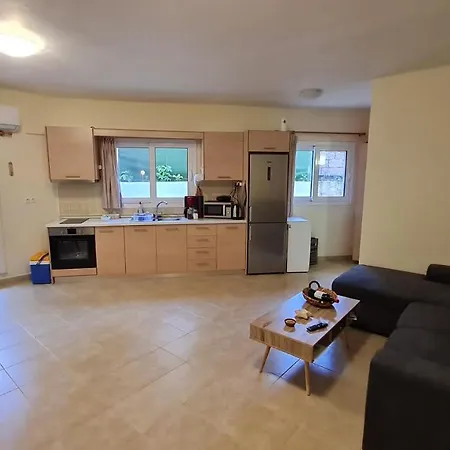 Annie's Apartment